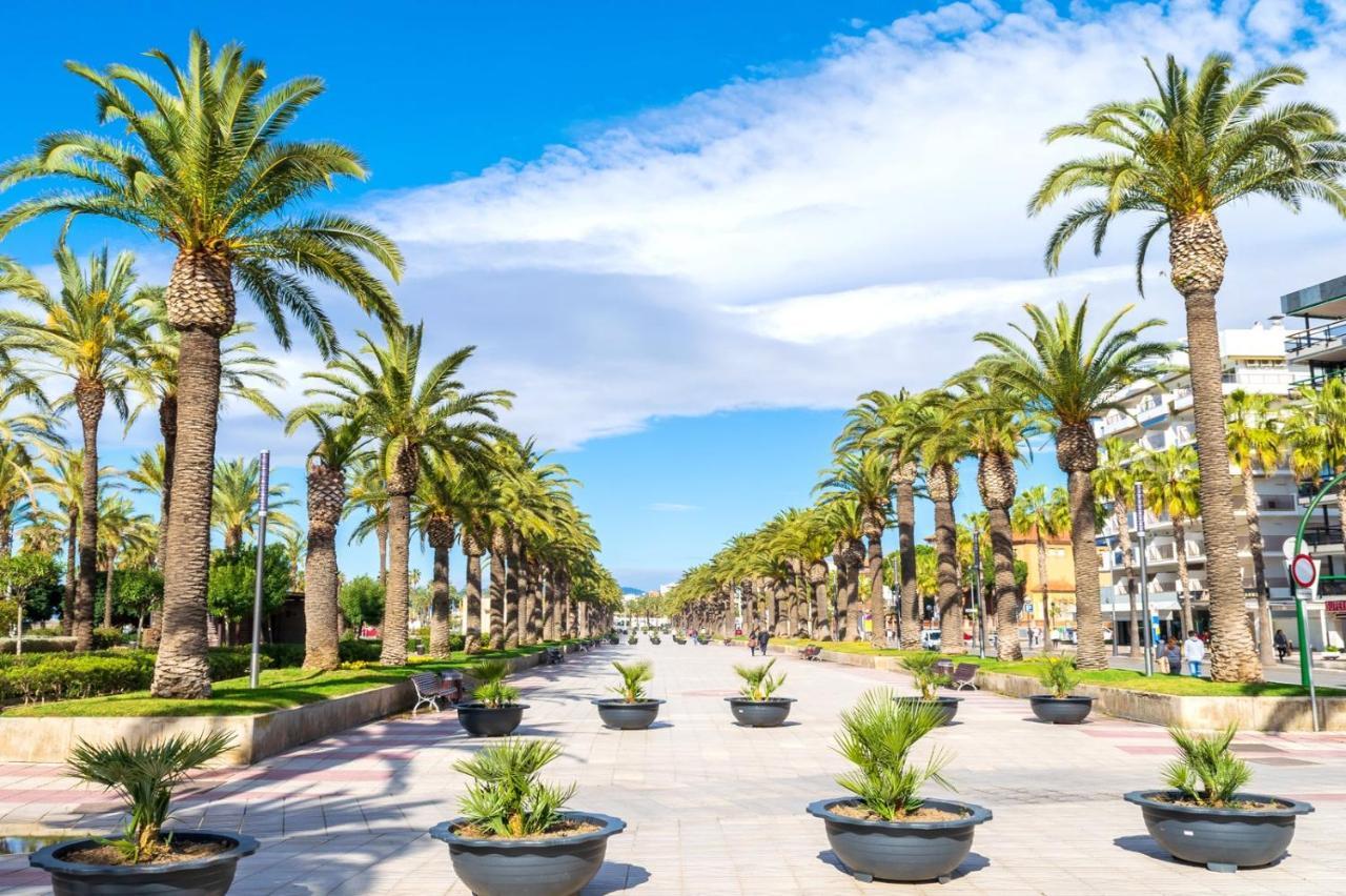 Luminoso Apartamento En Salou Con Terraza Y Parque Infantil Ideal Familias Exterior foto