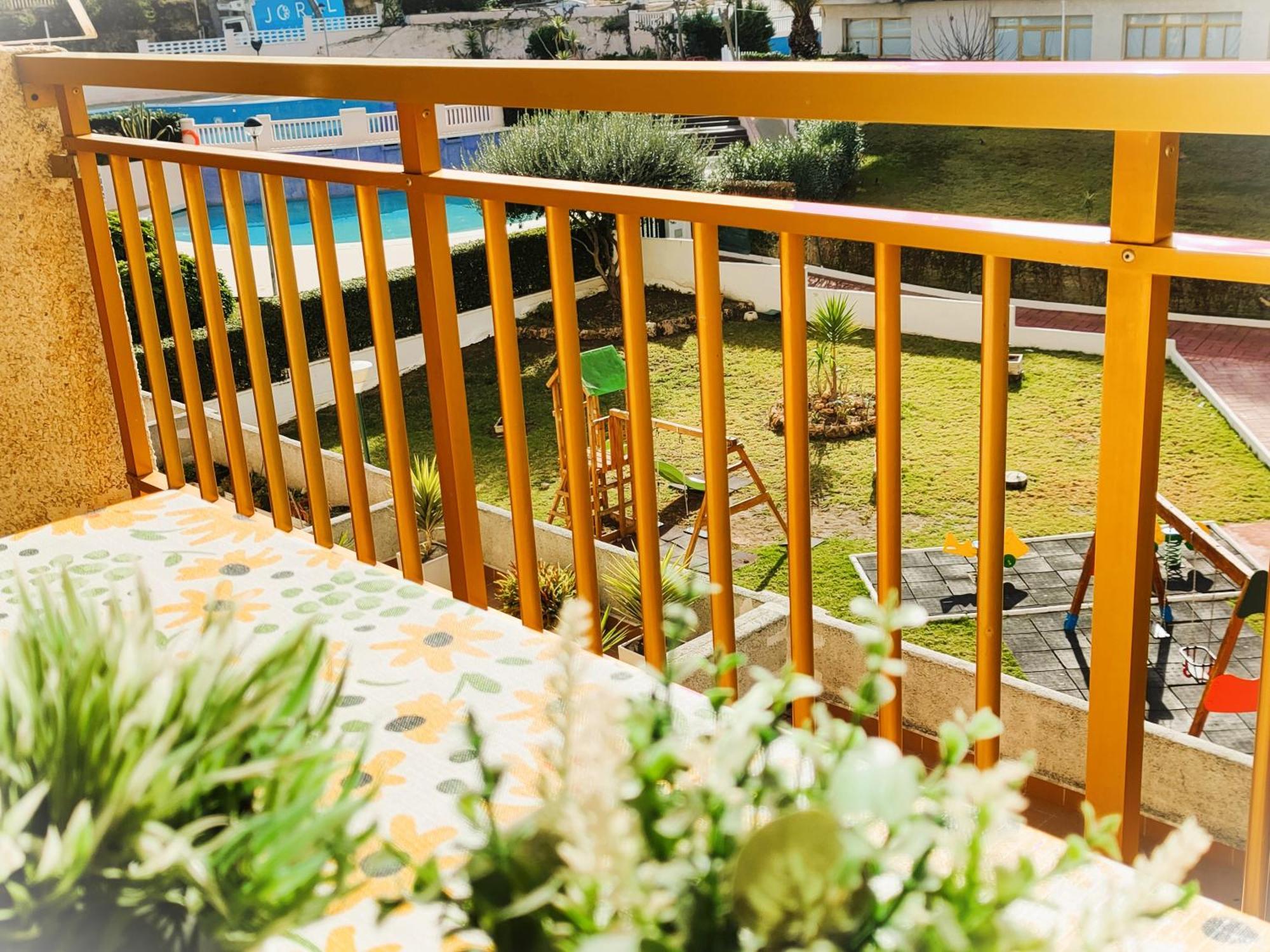 Luminoso Apartamento En Salou Con Terraza Y Parque Infantil Ideal Familias Exterior foto